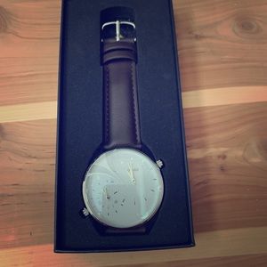 Men’s classy brown watch